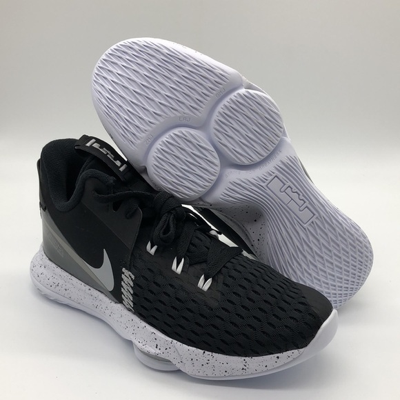 Lebron Witness Black/White (CQ9380-001) new without box